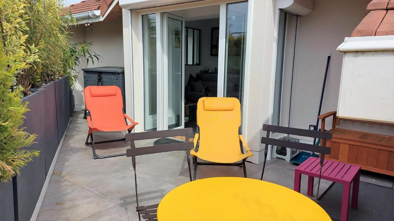 Le Refuge, 2 Personnes, 4 Etoiles Tout Confort Annecy Luaran gambar